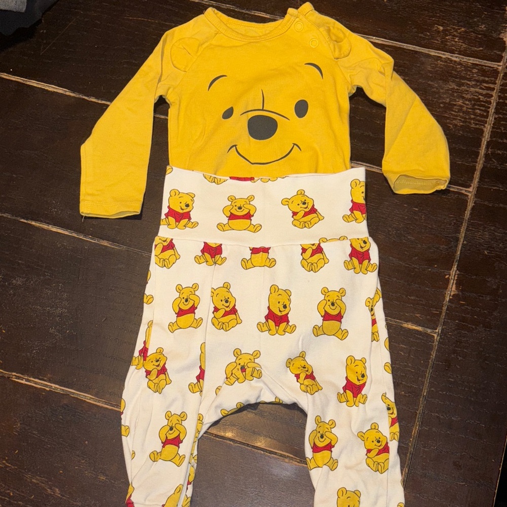 H&M Disney Yellow and White Kids Matching Set